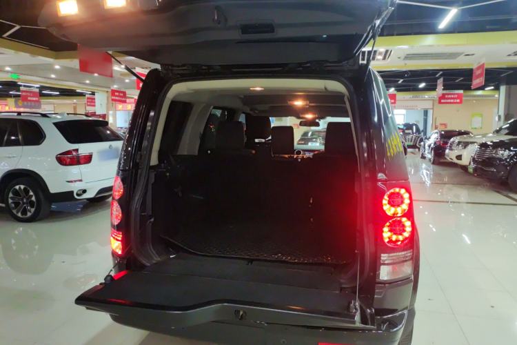 Used Land Rover Discovery 2016 3.0 SC Obsidian Black Heritage Edition SE