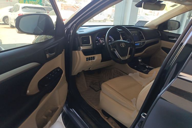 Used Toyota Highlander 2018 2.0T Four-Wheel Drive Prestige Version 7 Seats China VI Standard
