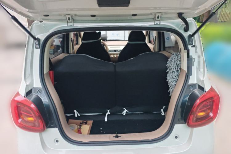 Used Wuling Hongguang MINIEV 2025 Four-Door Version Advanced Edition Trunk