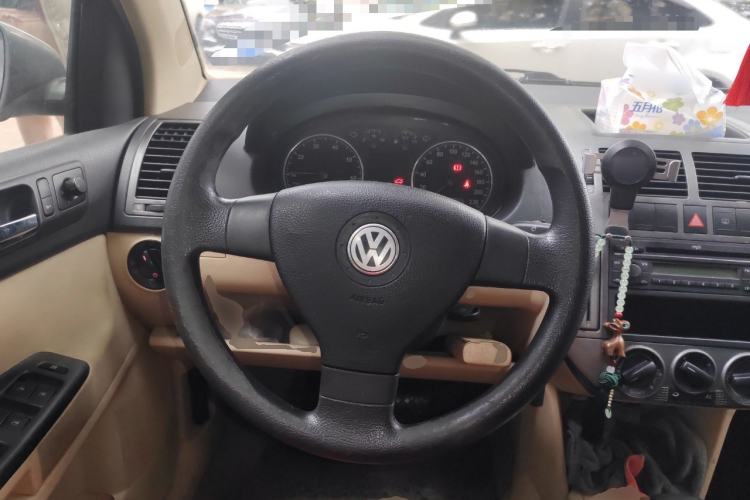Used Volkswagen Polo 2009 Jingqu 1.6L Automatic Elegant Edition Steering Wheel