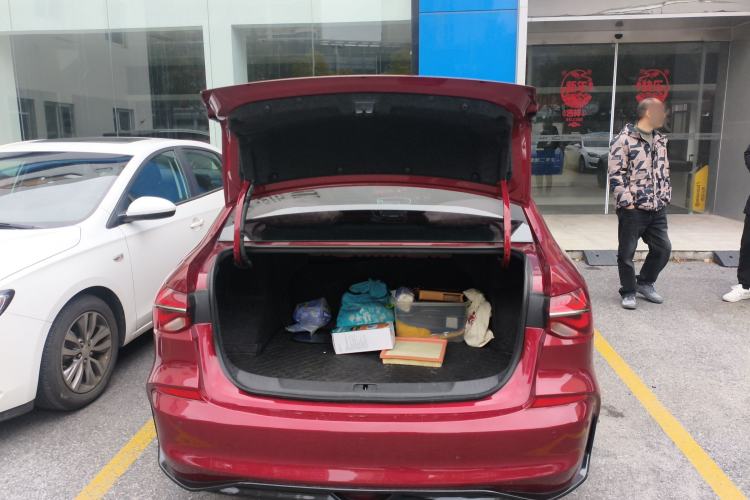 Used Chevrolet Monza 2019 RS 330T Automatic Sporty Edition China VI Standard