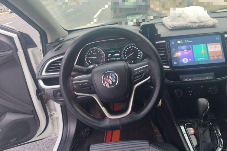 Used Buick GT 2018 18T Automatic Elite Model Steering Wheel