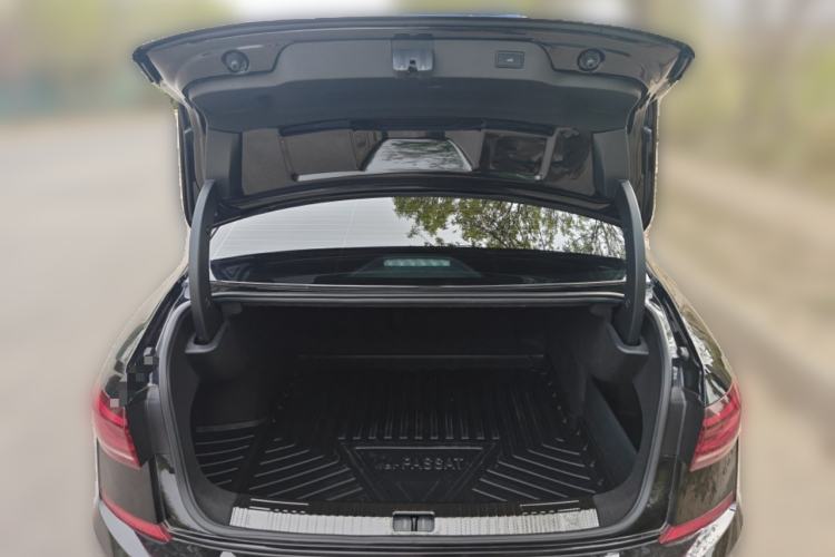 Used Volkswagen Passat 2023 Revised 380TSI Luxury Edition Trunk