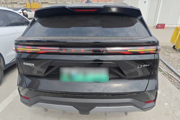 Used Geely Galaxy L7 2025 EM-i 115km Long-Range Version
