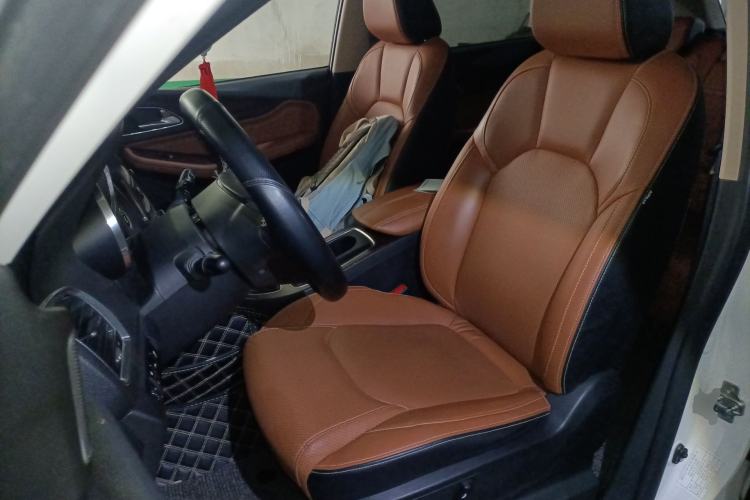 Used Baojun 560 2017 Rhythmic Edition 1.5T Manual Enjoyment Model
