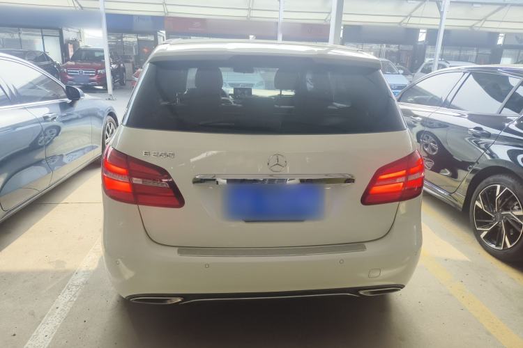Used Mercedes-Benz B-Class 2015 B 200 Fashion Model Rear
