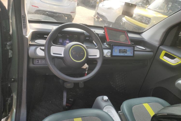 Used Wuling Hongguang MINIEV 2022 GAMEBOY 300km Enthusiast Model with Lithium Iron Phosphate
