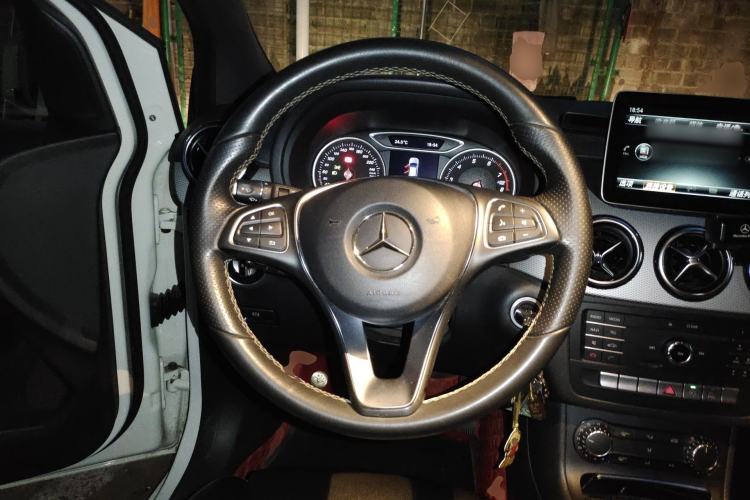 Used Mercedes-Benz B-Class 2018 B 200 Sport Edition