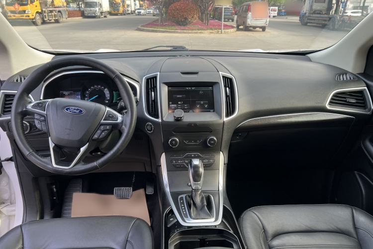 Used Ford Edge 2015 2.0T GTDi 4x4 High-Grade Model
