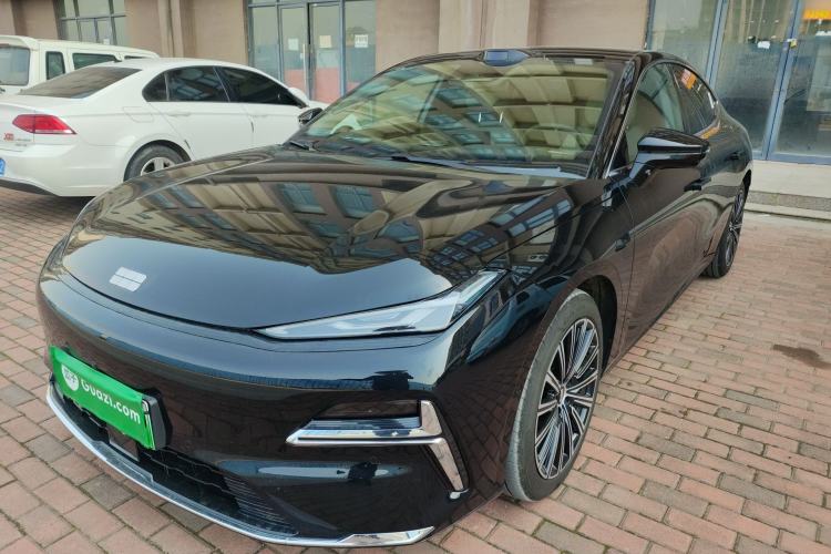 Used Geely Galaxy 8 2025 130km EM-P Starship Edition