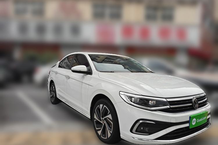 Used Volkswagen Bora 2024 200TSI DSG EnjoyDrive PRO Edition Front Right 45 Deg