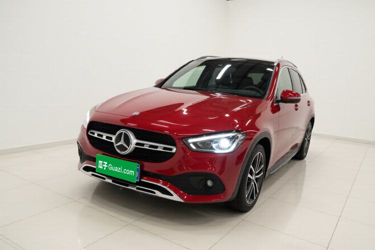 Used Mercedes-Benz GLA 2020 GLA 200 Front Left 45 Deg