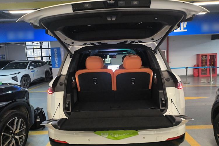 Used Lynk & Co 900 2025 2.0T Ultra