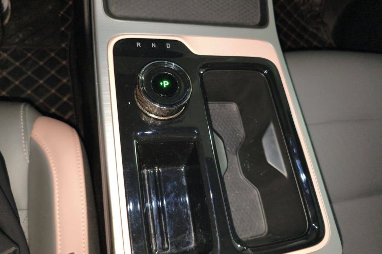 Used AION Y 2022 70 Tech Edition Lithium Iron Phosphate