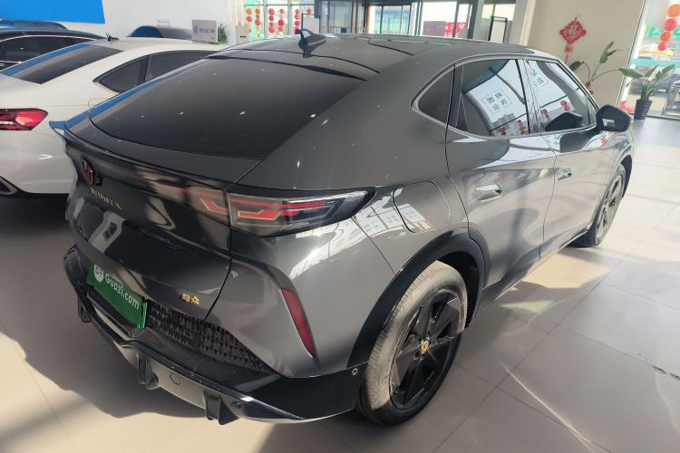 Used Volkswagen ID.UNYX 2024 Pro Long-Range Version Rear Right 45 Deg