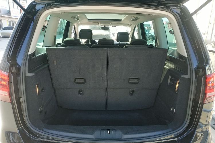 Used Volkswagen Sharan 2018 380TSI Comfort Edition 7-Seater
