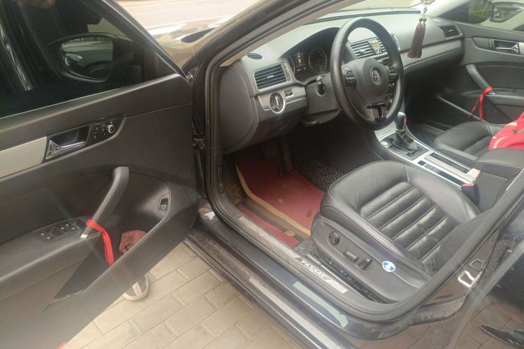 Used Volkswagen Passat 2014 1.8TSI DSG Prestige Edition Driver Seat