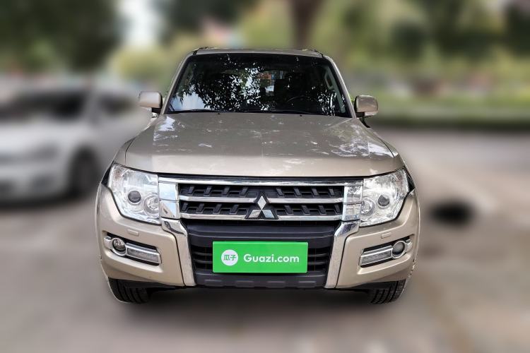 Used Mitsubishi Pajero 2016 3.0L Automatic Standard Version China V Standard
