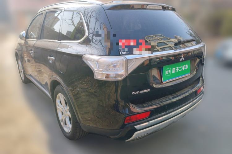 Used Mitsubishi Outlander 2014 2.4L 4x4 Deluxe Value Edition 5 Seats