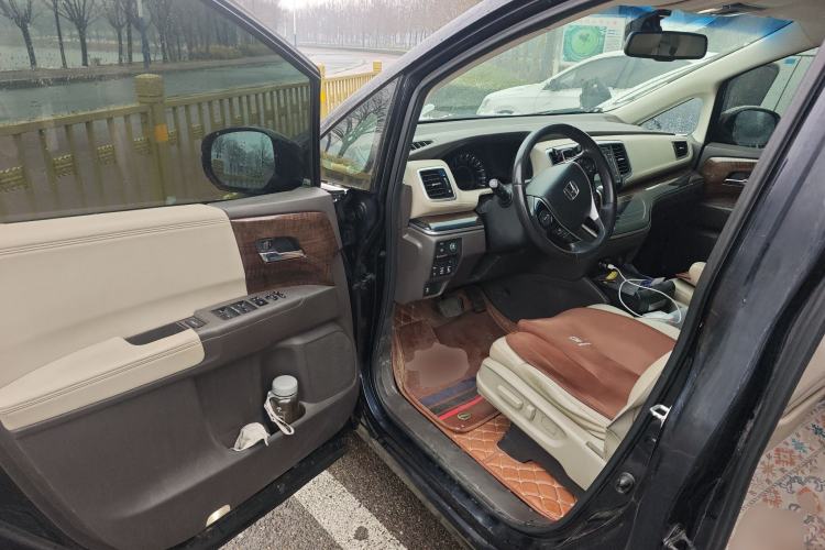 Used Honda Odyssey 2015 2.4L Supreme Edition
