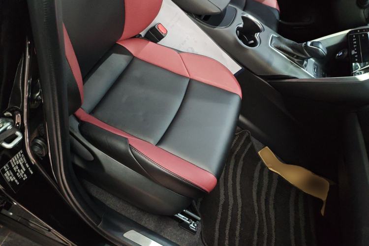 Used Toyota Harrier 2024 2.0L CVT Two-Wheel Drive Entry Version
