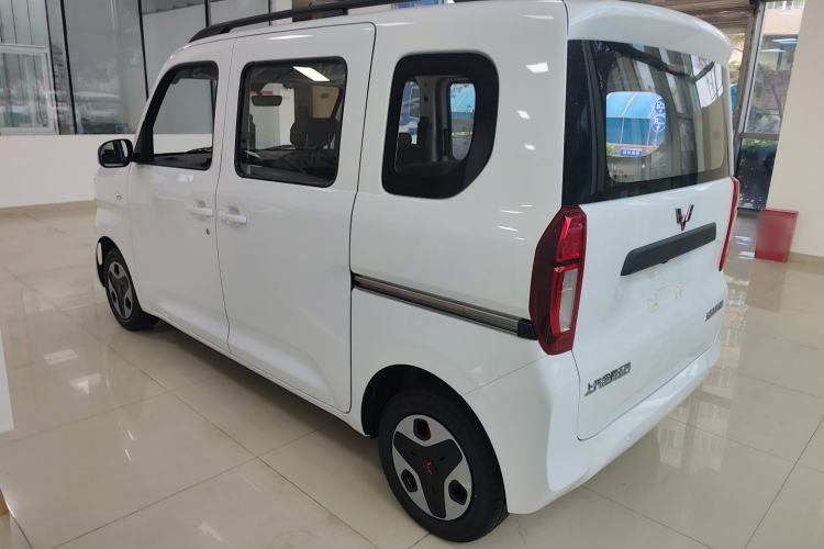 Used Wuling Zhiguang New Energy 2025 Model 305km Ambitious Edition