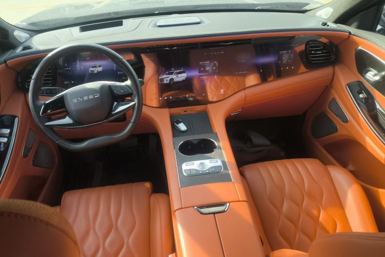 Used EXEED Lanyue C-DM 2025 180 Ultra-Long Range Ultra All-Wheel Drive 6-Seater