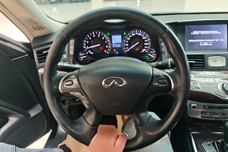 Used Infiniti Q70 2019 Q70L 2.0T Enjoyment Edition Steering Wheel
