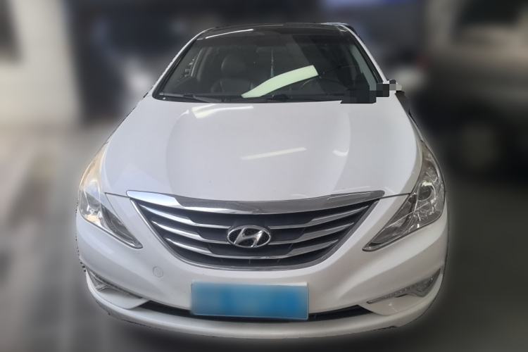 Used Hyundai Sonata 2013 2.4L Automatic Leading Edition China IV Standard Front