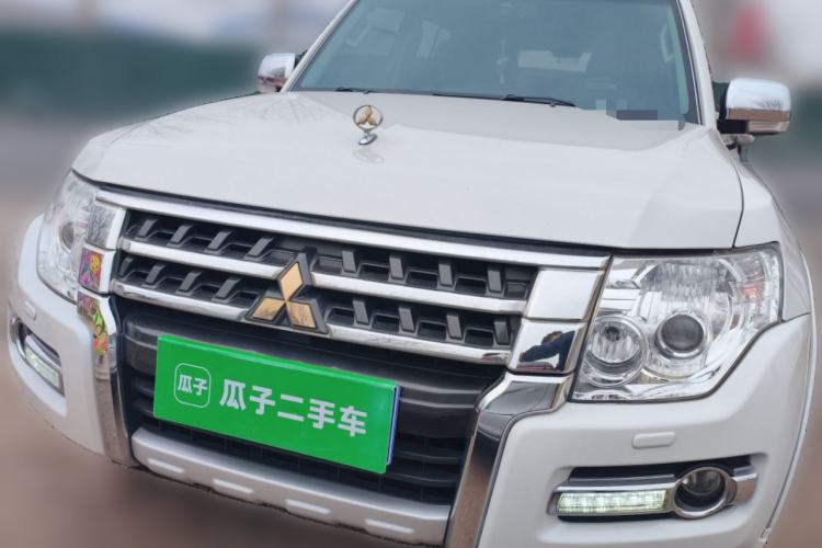 Used Mitsubishi Pajero 2020 Collection Edition 3.0L Automatic Prestige Off-Road Version
