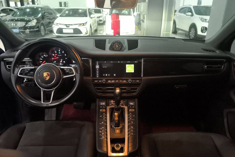 Used Porsche Macan 2018 Macan 2.0T