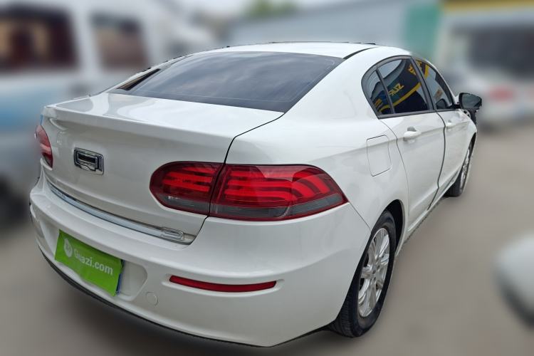 Used Qoros 3 2018 Sedan 1.6L Automatic Leading Model