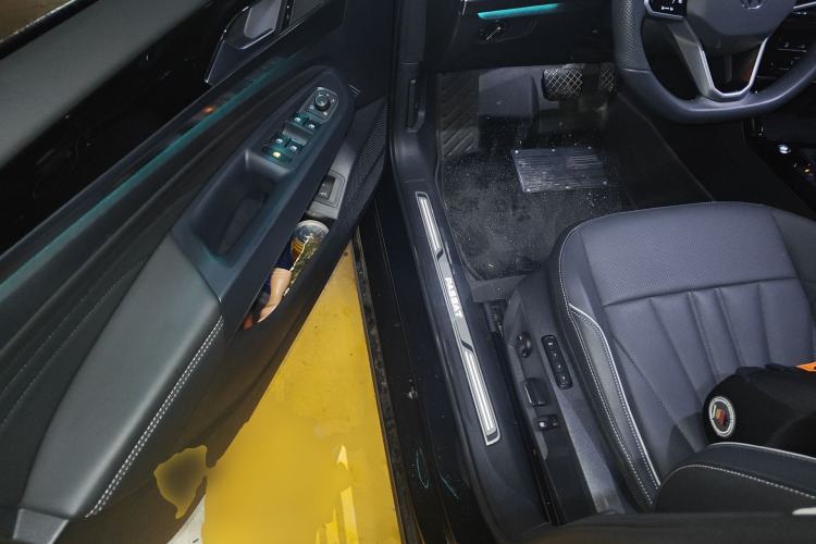 Used Volkswagen Passat 2024 380TSI Starry Dragon Edition Driver Seat