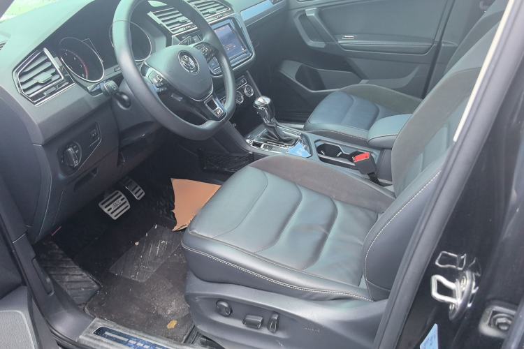 Used Volkswagen Tiguan L 2019 330TSI Automatic Two-Wheel Drive Panoramic Comfort Edition China VI Standard Left Front Seat