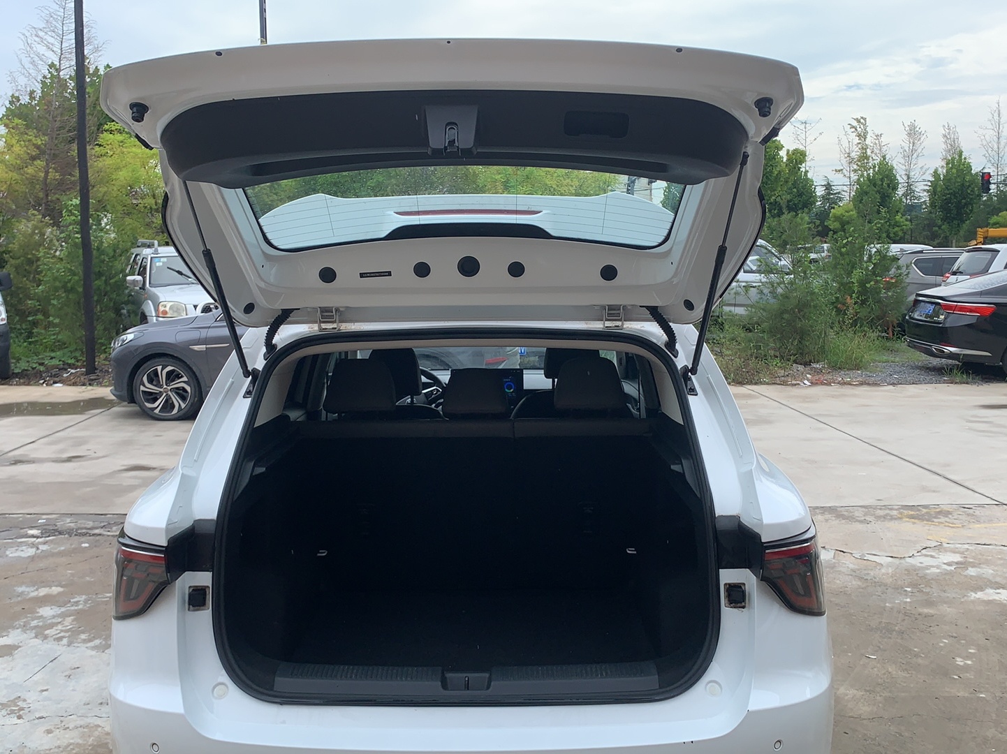 MG ES5 2025 425 Pro Rear-Drive Version — снимка 16
