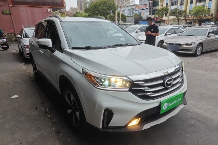 Used GAC Trumpchi GS4 2018 235T Automatic Two-Wheel Drive Luxury Smart Connectivity Version Front Right 45 Deg