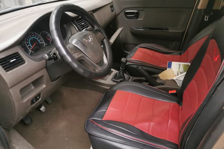 Used Wuling Rongguang V 2019 1.5L Standard Version China VI LAR Left Front Seat