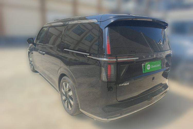 Used Volvo EM90 2025 Ultra Six-Seater