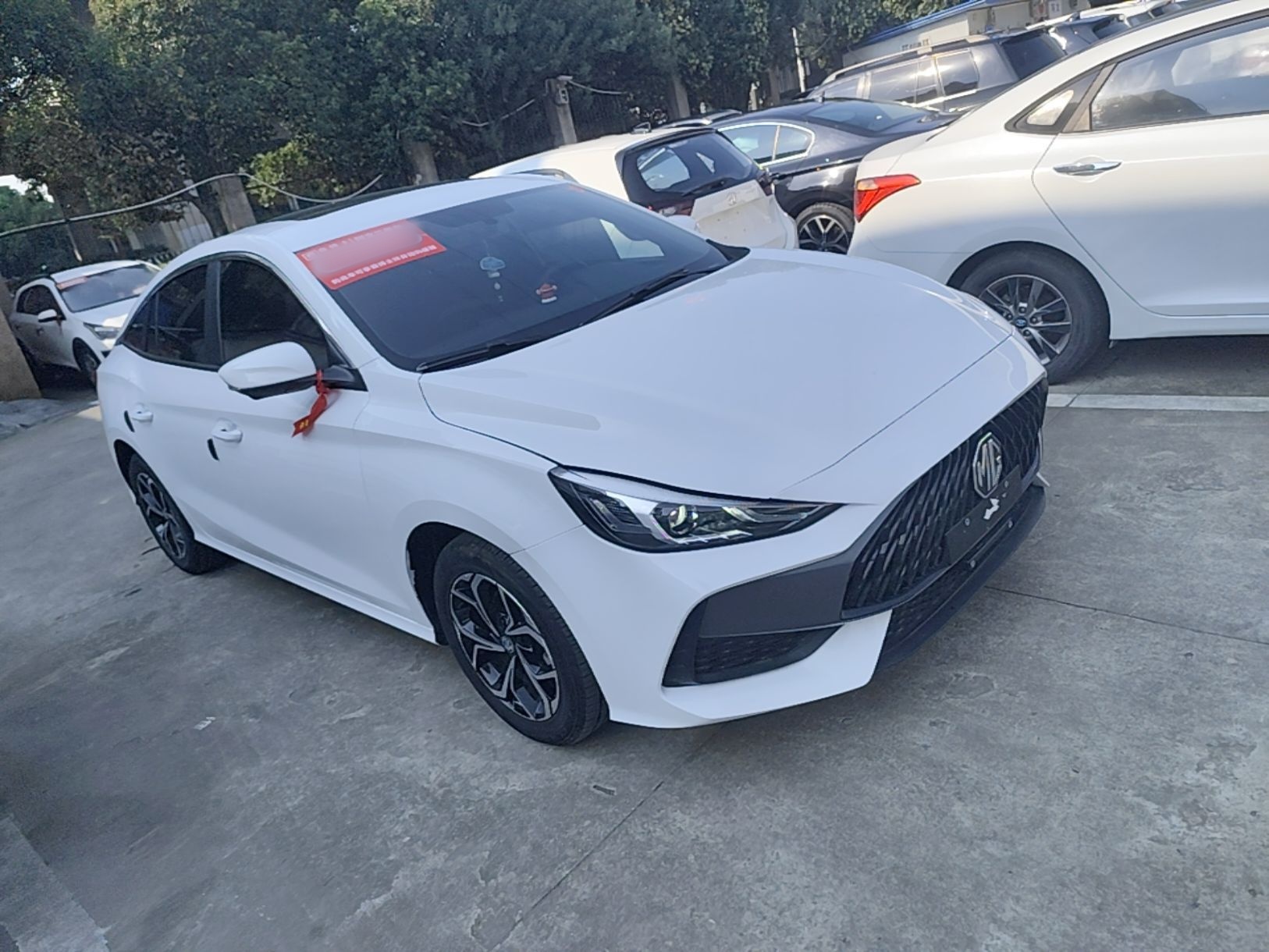 MG 5 2023 180 DVVT CVT Luxury Edition — снимка 3