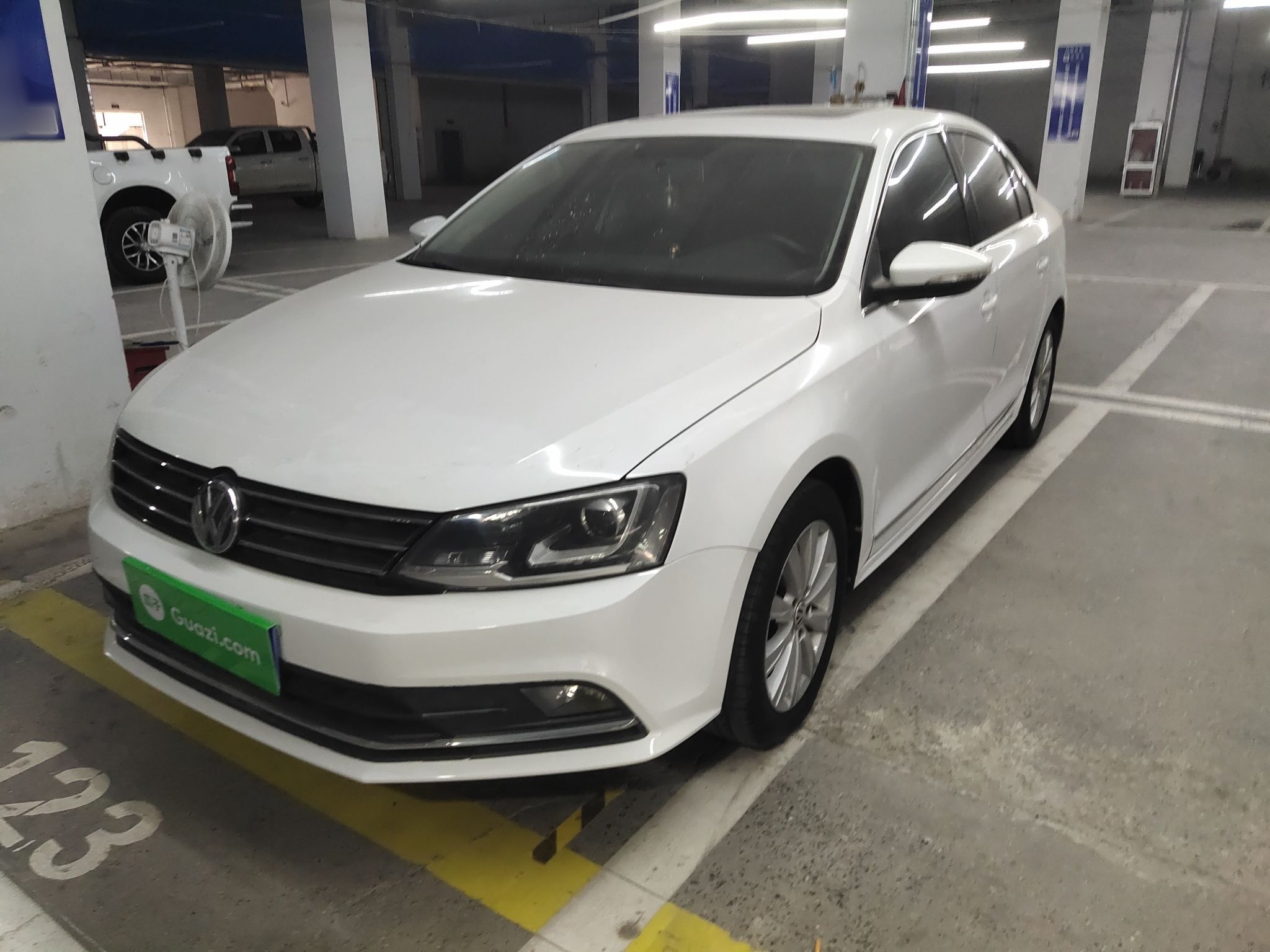 Parte inferior delantera