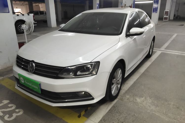 Used Volkswagen Sagitar 2015 230TSI Manual Comfort Version