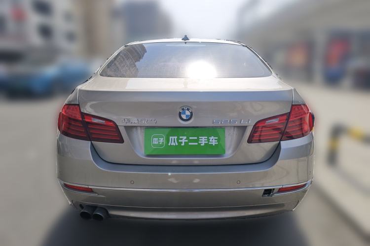 Used BMW 5 Series 2014 525Li Luxury Design Package
