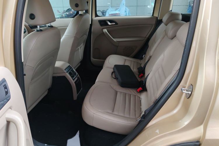 Used Skoda Yeti 2016 1.4TSI DSG Style Edition Interior 4