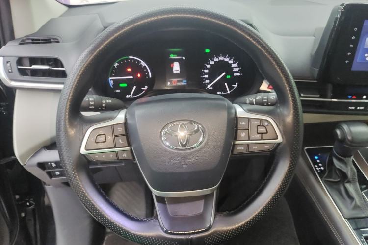 Used Toyota SIENNA 2023 2.5L Hybrid Comfort Edition