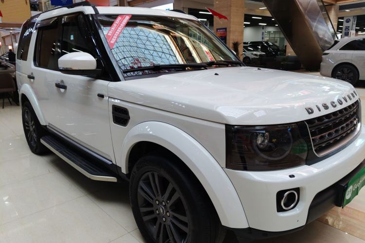 Used Land Rover Discovery 2016 3.0 SC Obsidian Black Heritage Edition SE
