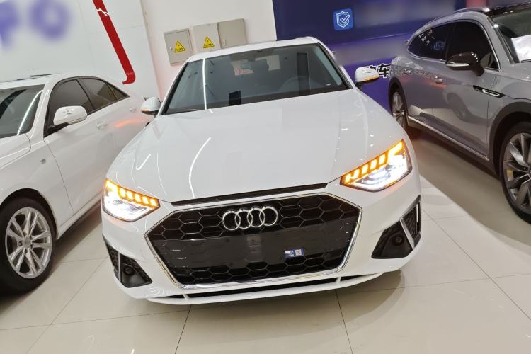 Used Audi A4L 2023 40 TFSI Fashion Dynamic Model
