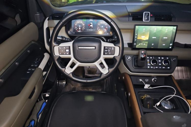 Used Land Rover Defender 2022 110 P400 X-DYNAMIC HSE Steering Wheel