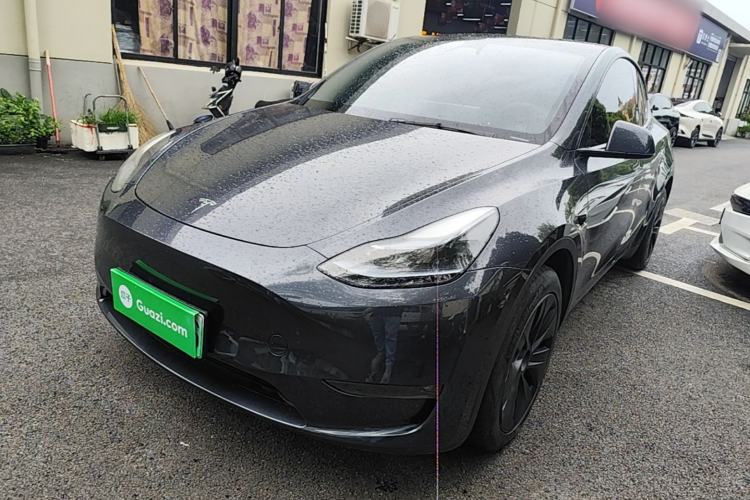 Used Tesla Model Y 2024 Long-Range All-Wheel-Drive Version