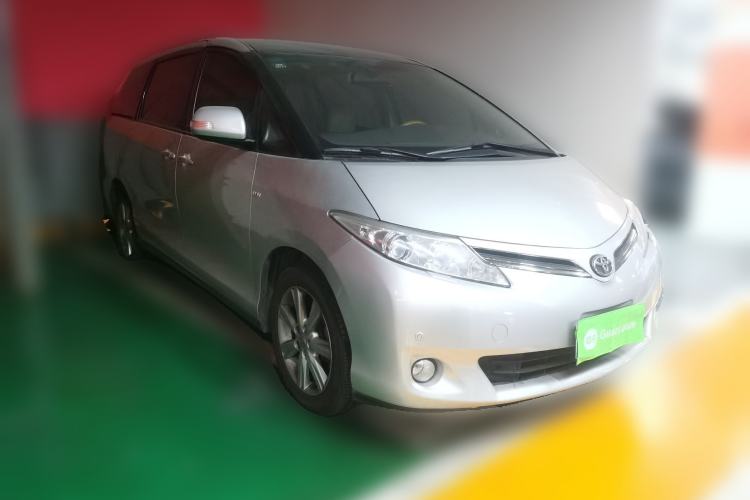 Used Toyota Previa 2006 2.4L 7-Seater Luxury Edition Front Right 45 Deg