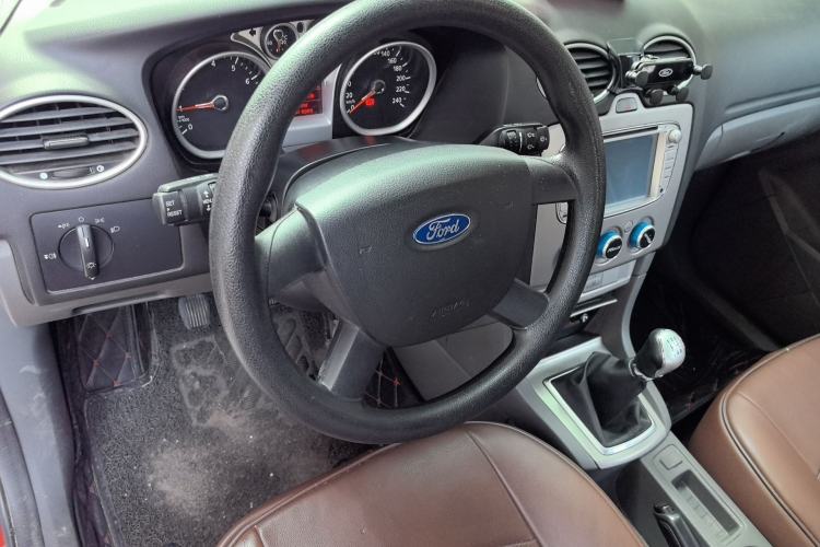 Used Ford Focus 2013 Hatchback Classic 1.8L Manual Base Model